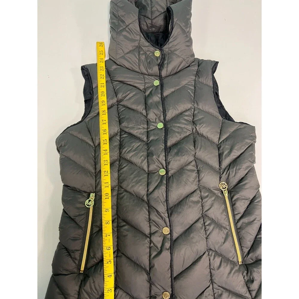 Michael Kors Women’s Medium Black Ultra Lightweight Down Puffer Vest Zip